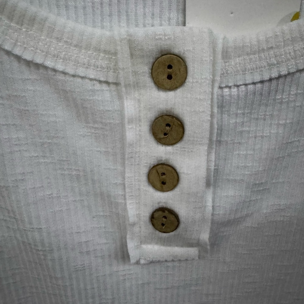 White Ribbed Button Henley Tank Top size 2XL - Picture 2 of 6
